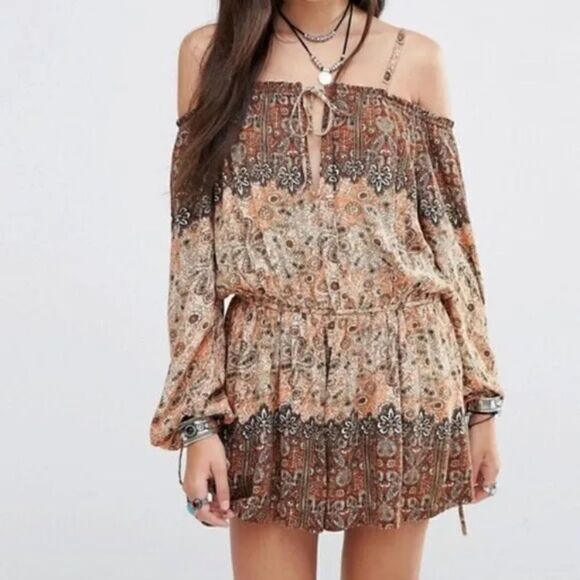 Free People So Devine Off The Shoulder Romper - Picture 1 of 9